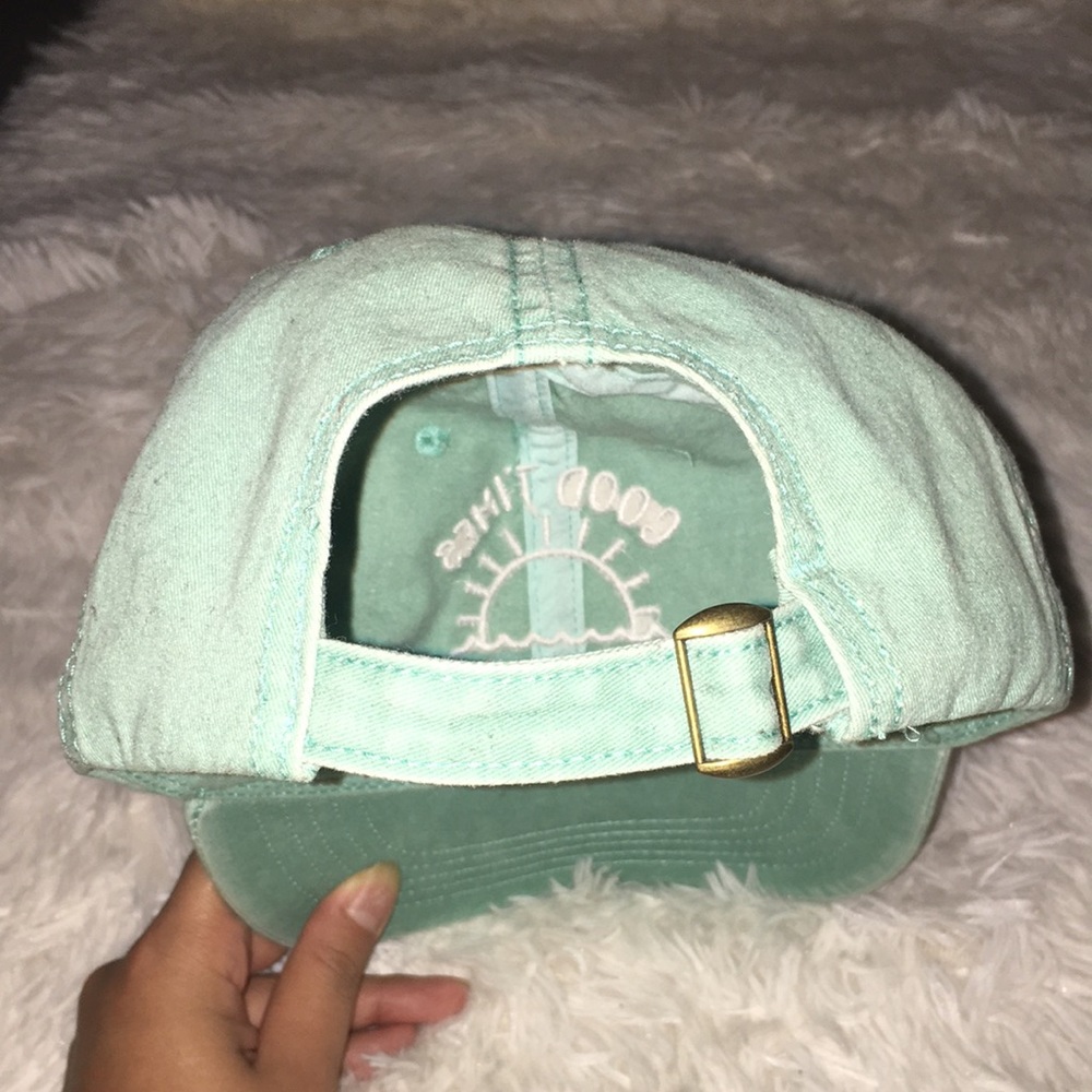 NWT. Hat. - Picture 3 of 4